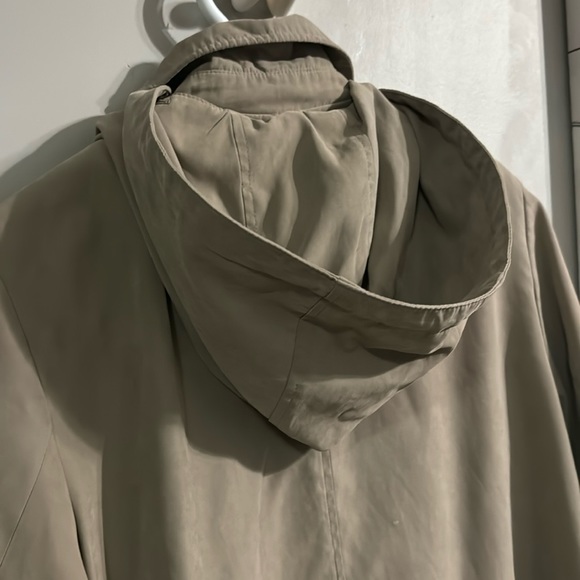 London fog trench coat 🧥 - Picture 3 of 5